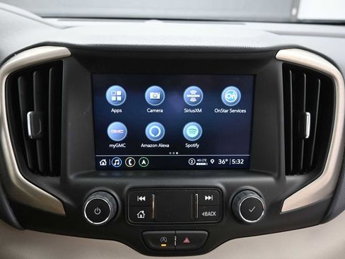 Used 2024 GMC Terrain Denali w/ Denali Premium Package image 18