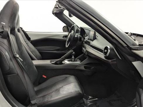 Used 2019 MAZDA MX-5 Miata Grand Touring w/ GT-S Package image 16