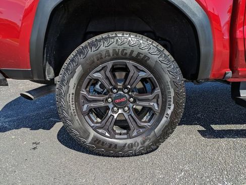 Used 2025 GMC Canyon Elevation w/ Convenience Package image 13