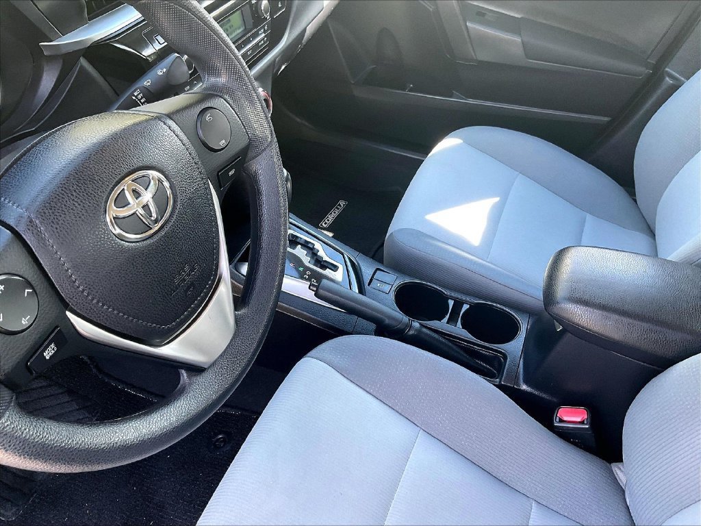 Used 2015 Toyota Corolla L FWD image 20