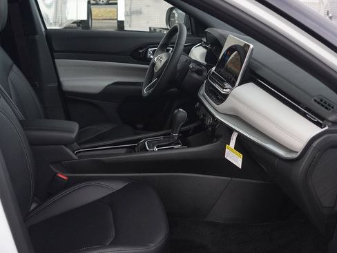 New 2026 Jeep Compass Limited image 28