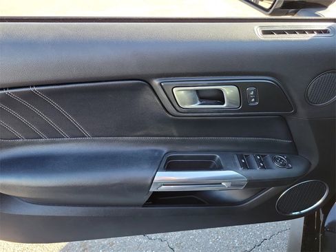 Used 2020 Ford Mustang Premium image 23