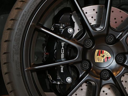 Used 2025 Porsche 718 Cayman GT4 image 11