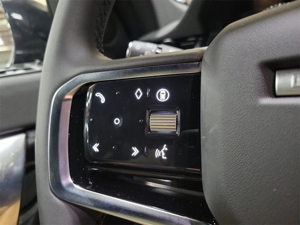 New 2025 Land Rover Discovery Sport Dynamic SE AWD/4WD image 15