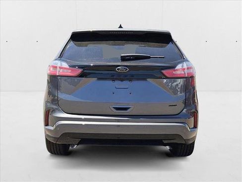New 2024 Ford Edge SE w/ Black Appearance Package image 8