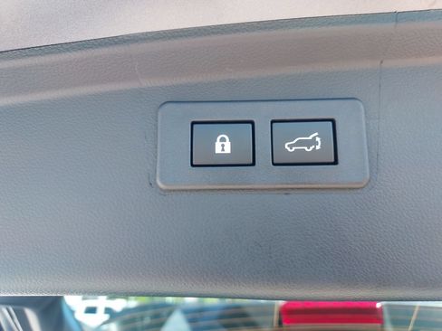 Certified 2025 Subaru Outback Premium AWD/4WD image 30
