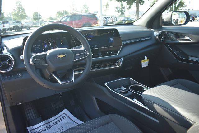 New 2027 Chevrolet Equinox LT w/ Safety and Technology Package FWD image 16