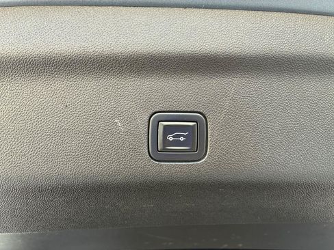 Used 2021 GMC Yukon AT4 w/ AT4 Premium Plus Package AWD/4WD image 36