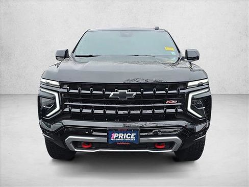 Used 2025 Chevrolet Tahoe Z71 w/ Comfort Package image 2