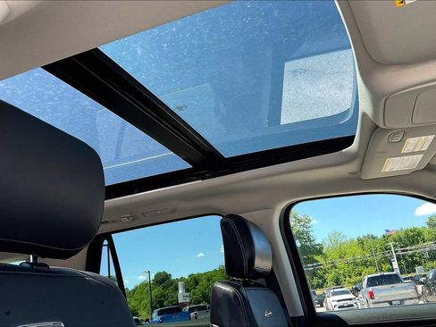 Used 2025 Ford Expedition Max Platinum AWD/4WD image 18