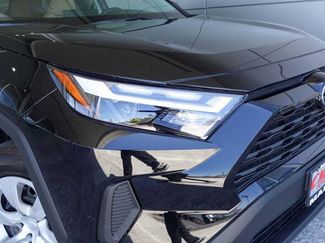 New 2025 Toyota RAV4 LE video 3