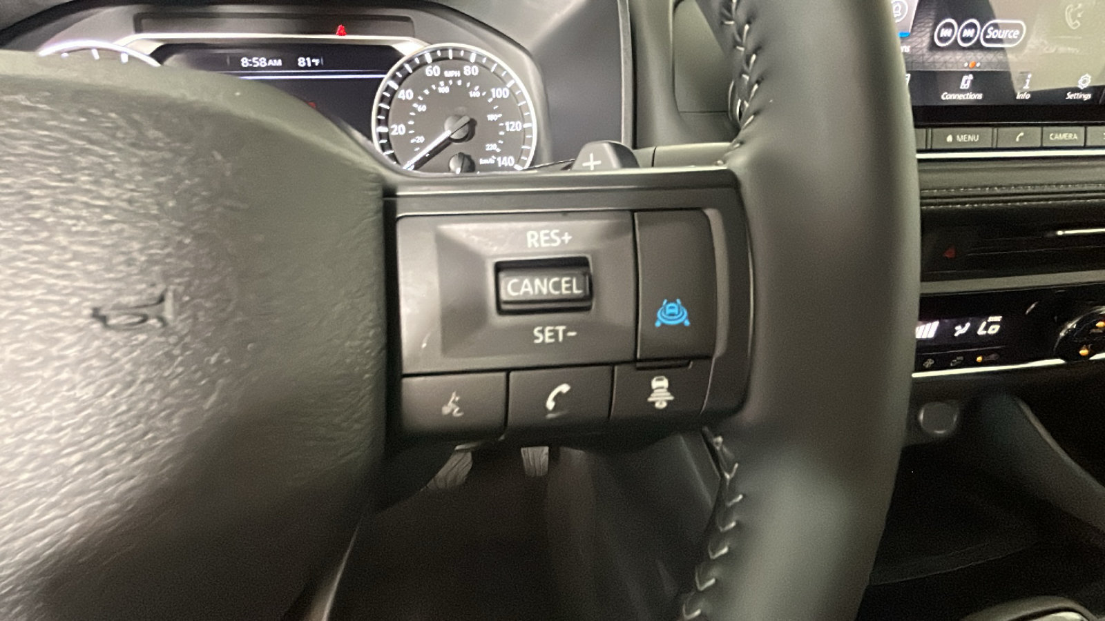 Certified 2026 Nissan Rogue SV AWD/4WD image 22