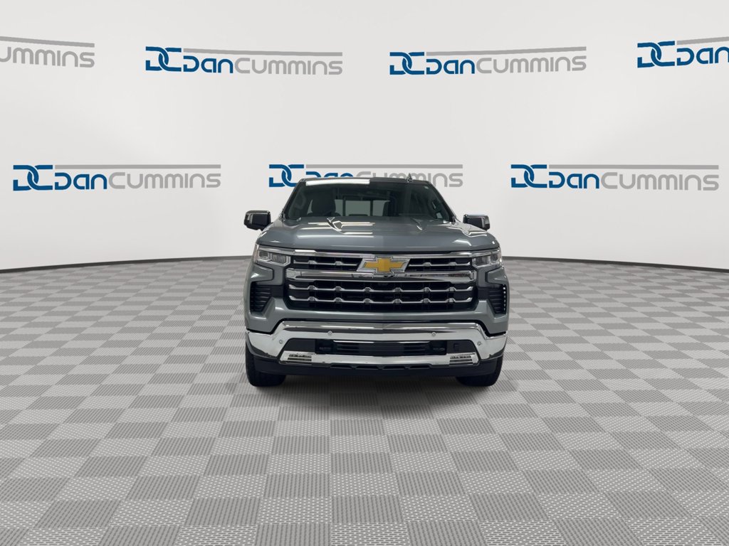 Used 2025 Chevrolet Silverado 1500 LTZ w/ Technology Package AWD/4WD image 3