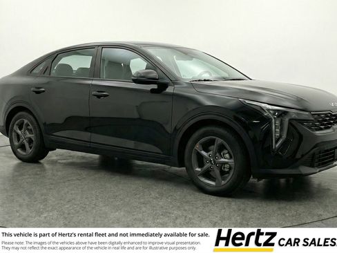 Used 2025 Kia K4 FWD image 1