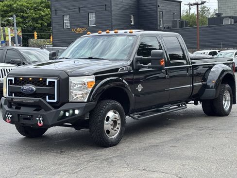 Used 2015 Ford F350 Lariat w/ Lariat Ultimate Package AWD/4WD image 4