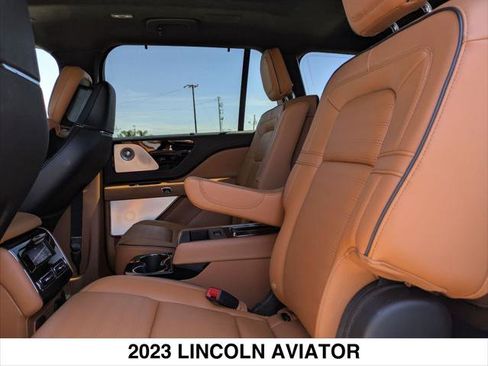 Certified 2023 Lincoln Aviator Black Label Grand Touring w/ Class IV Trailer Tow Package image 23