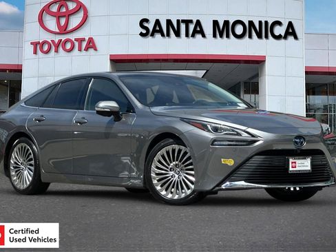 Used 2021 Toyota Mirai RWD image 1