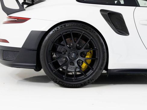 Used 2018 Porsche 911 GT2 RS image 12