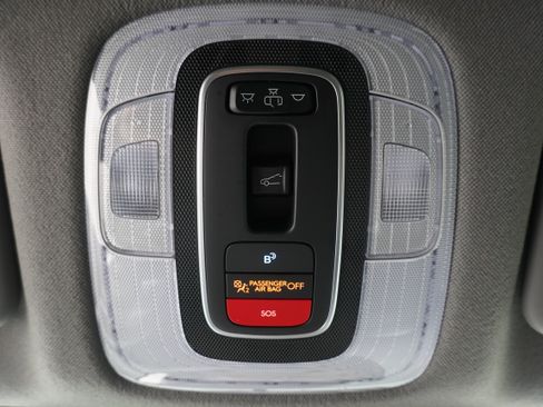 Used 2024 Hyundai Elantra SEL w/ Convenience Package FWD image 25