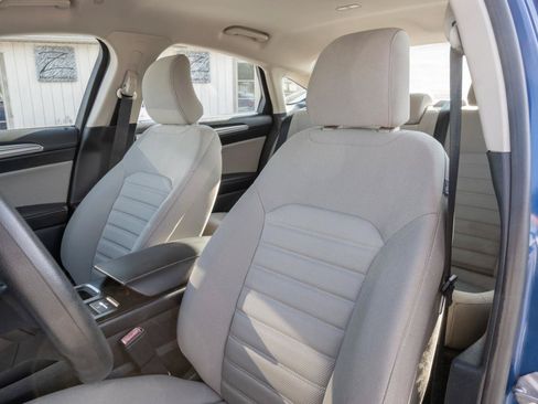 Used 2018 Ford Fusion S FWD image 13