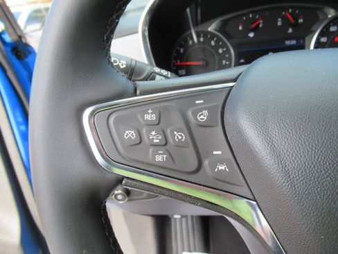 Used 2024 Chevrolet Equinox LT FWD image 23