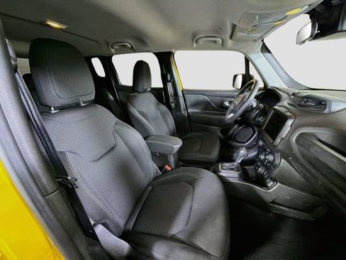 Used 2023 Jeep Renegade Altitude AWD/4WD image 29