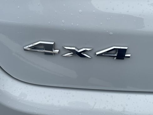 Used 2025 Jeep Compass Limited AWD/4WD image 9