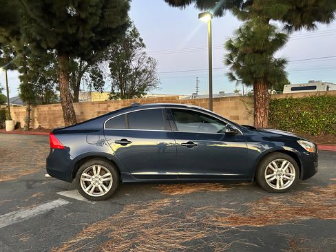 Used 2013 Volvo S60 T5 image 6