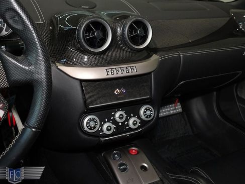 Used 2011 Ferrari 599 GTB Fiorano RWD image 32