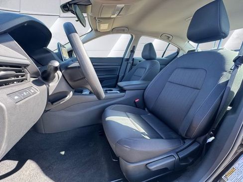 Used 2025 Nissan Altima 2.5 S image 8