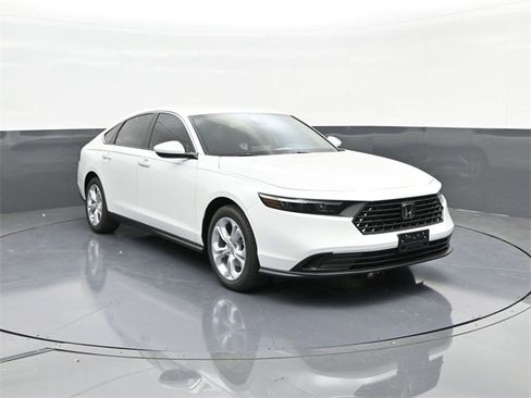 New 2025 Honda Accord LX image 18