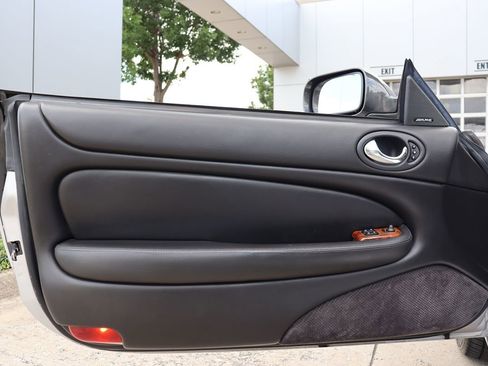 Used 2004 Jaguar XK8 Convertible image 31
