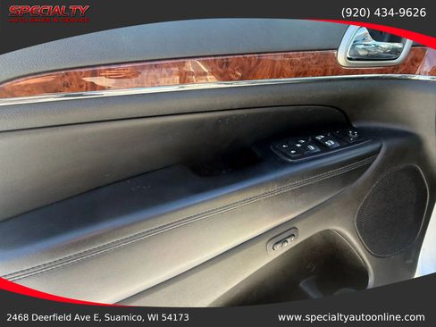 Used 2012 Jeep Grand Cherokee Limited image 27