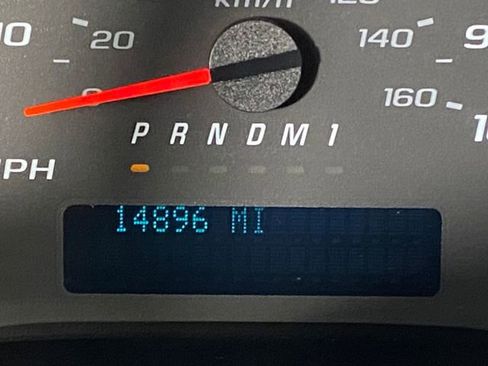 Certified 2023 GMC Savana 2500 w/ Driver Convenience Package image 18