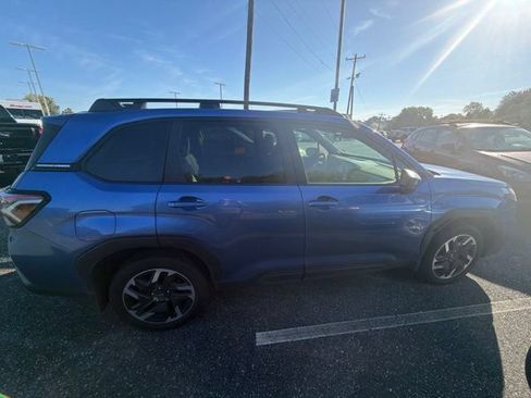Certified 2025 Subaru Forester Limited w/ Popular Package AWD/4WD image 4