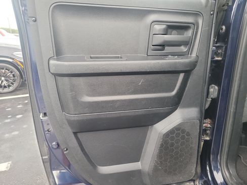 Used 2014 RAM 1500 Express RWD image 10