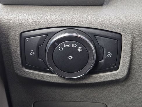 Used 2019 Ford F550 4x4 Regular Cab Super Duty w/ Snow Plow Prep Package image 13