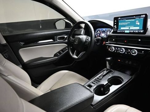 Used 2023 Honda Civic Touring image 14
