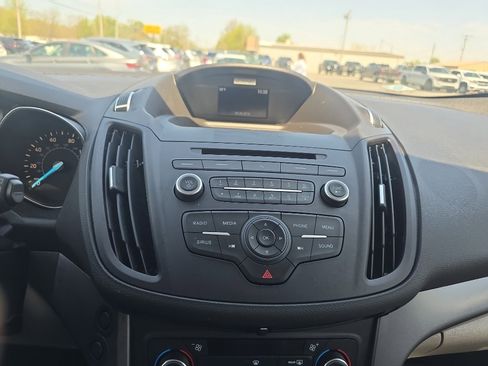 Used 2017 Ford Escape SE AWD/4WD image 25