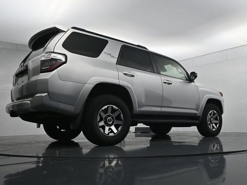 Used 2021 Toyota 4Runner TRD Off-Road AWD/4WD image 23