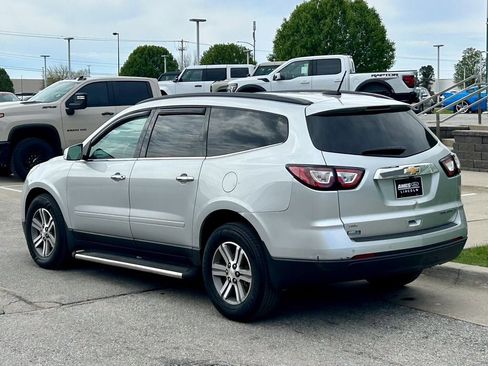 Used 2016 Chevrolet Traverse LT AWD/4WD image 4