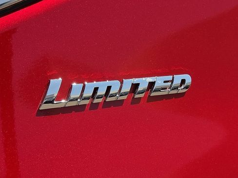 Used 2022 Toyota Tundra Limited RWD image 7