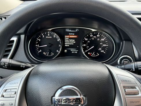 Used 2015 Nissan Rogue SV AWD/4WD image 17