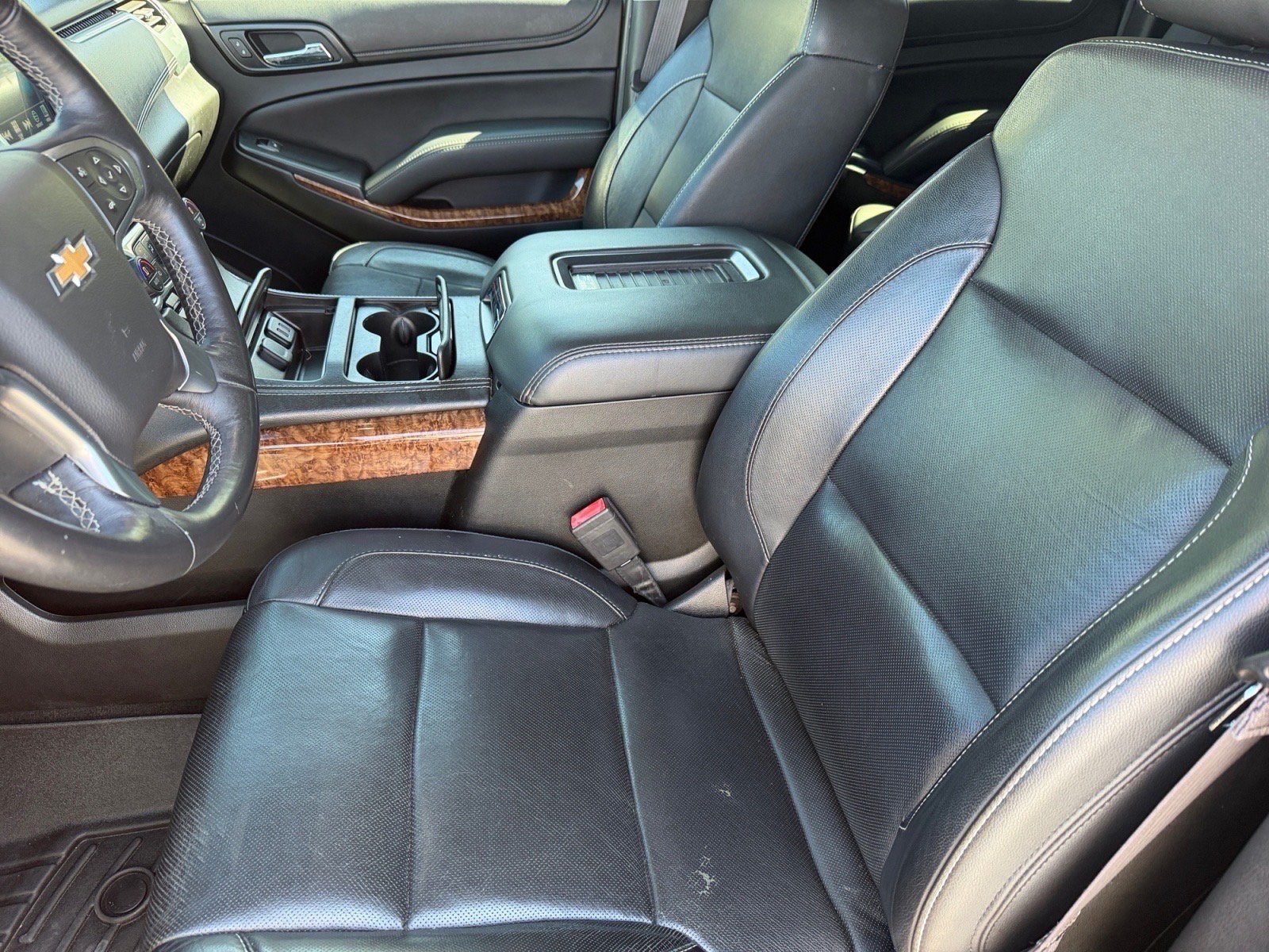 Used 2017 Chevrolet Suburban Premier AWD/4WD image 11