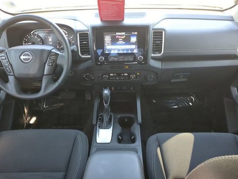 Certified 2023 Nissan Frontier SV w/ SV Convenience Package image 15