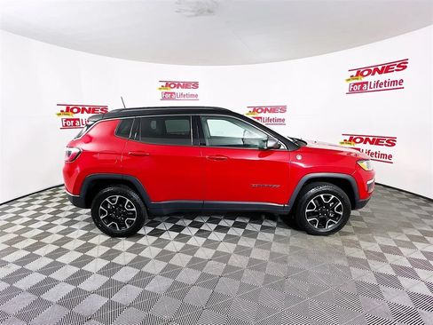 Used 2019 Jeep Compass Trailhawk w/ Cold Weather Group AWD/4WD image 20
