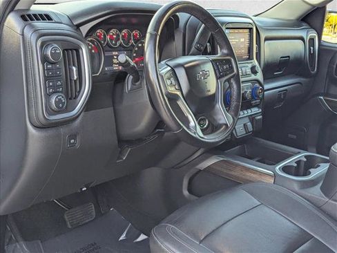 Used 2021 Chevrolet Silverado 1500 LT Trail Boss w/ Convenience Package II image 10