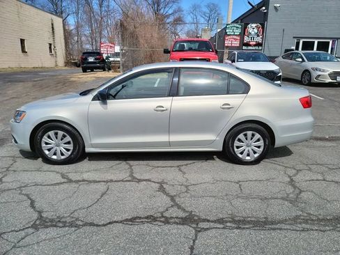 Used 2012 Volkswagen Jetta S FWD image 8