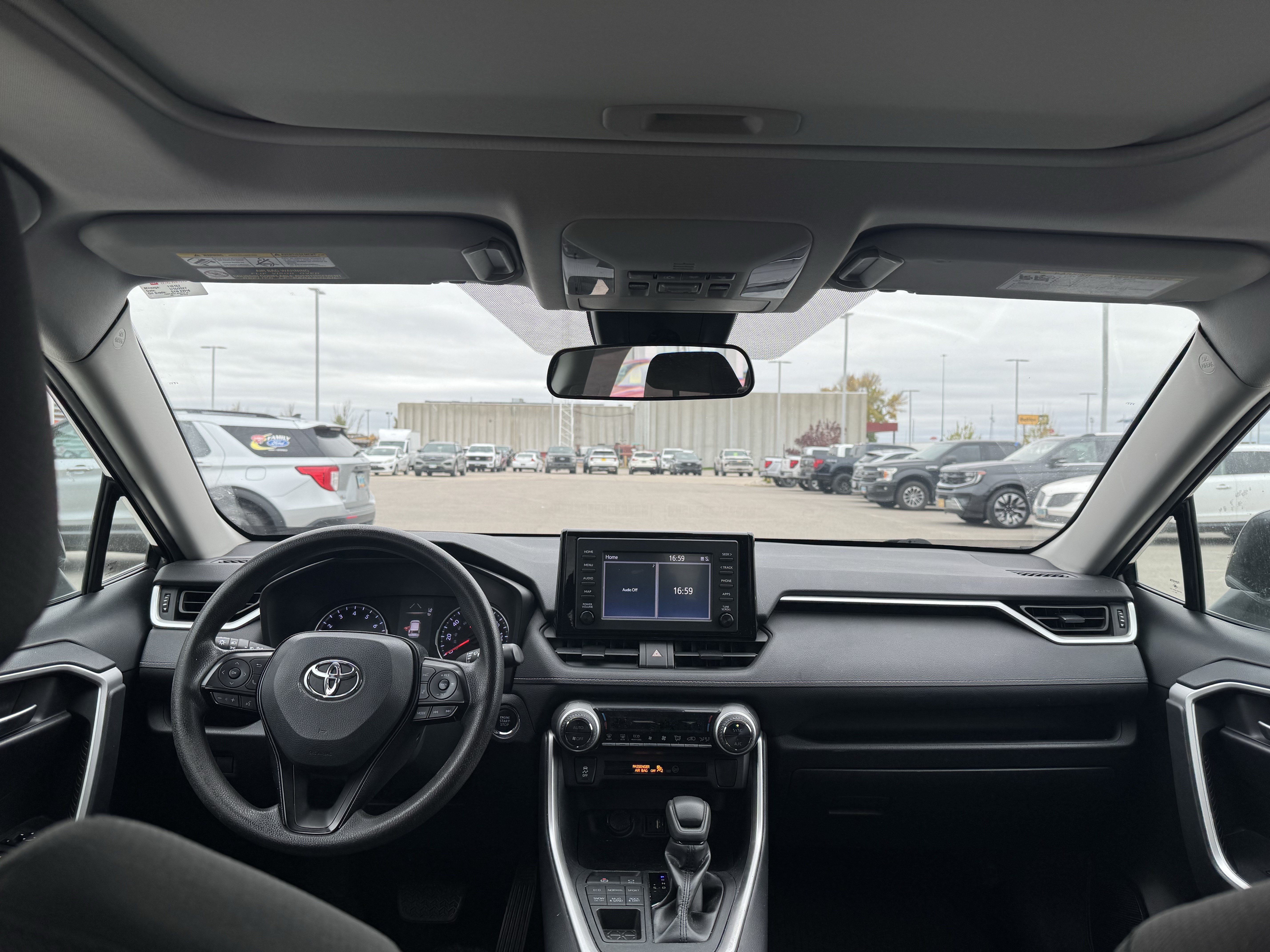 Used 2019 Toyota RAV4 XLE w/ All Weather Liner Package AWD/4WD image 6