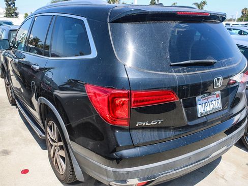 Used 2016 Honda Pilot Touring image 12